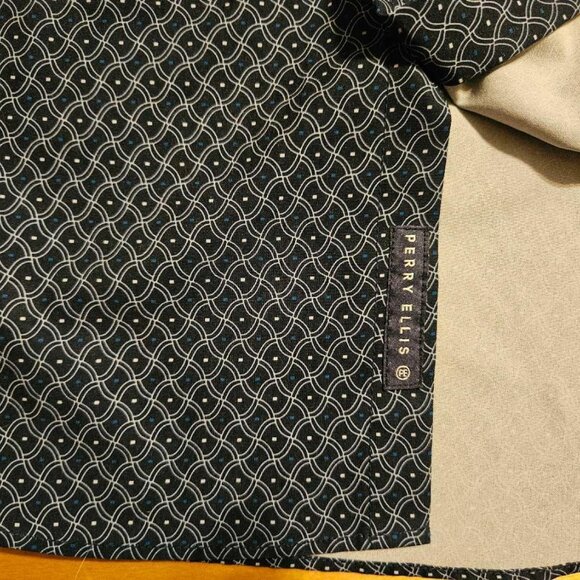 Perry Ellis stretch button down size M - Picture 4 of 5